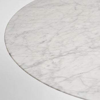 Eero Saarinen, a “Tulip” dining table, Knoll.