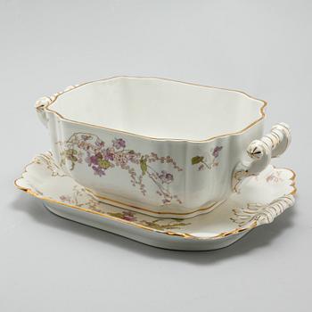 MATSERVIS, 49 delar, opakgods, "Viola", Gustavsberg, tillverkad 1895-1930.