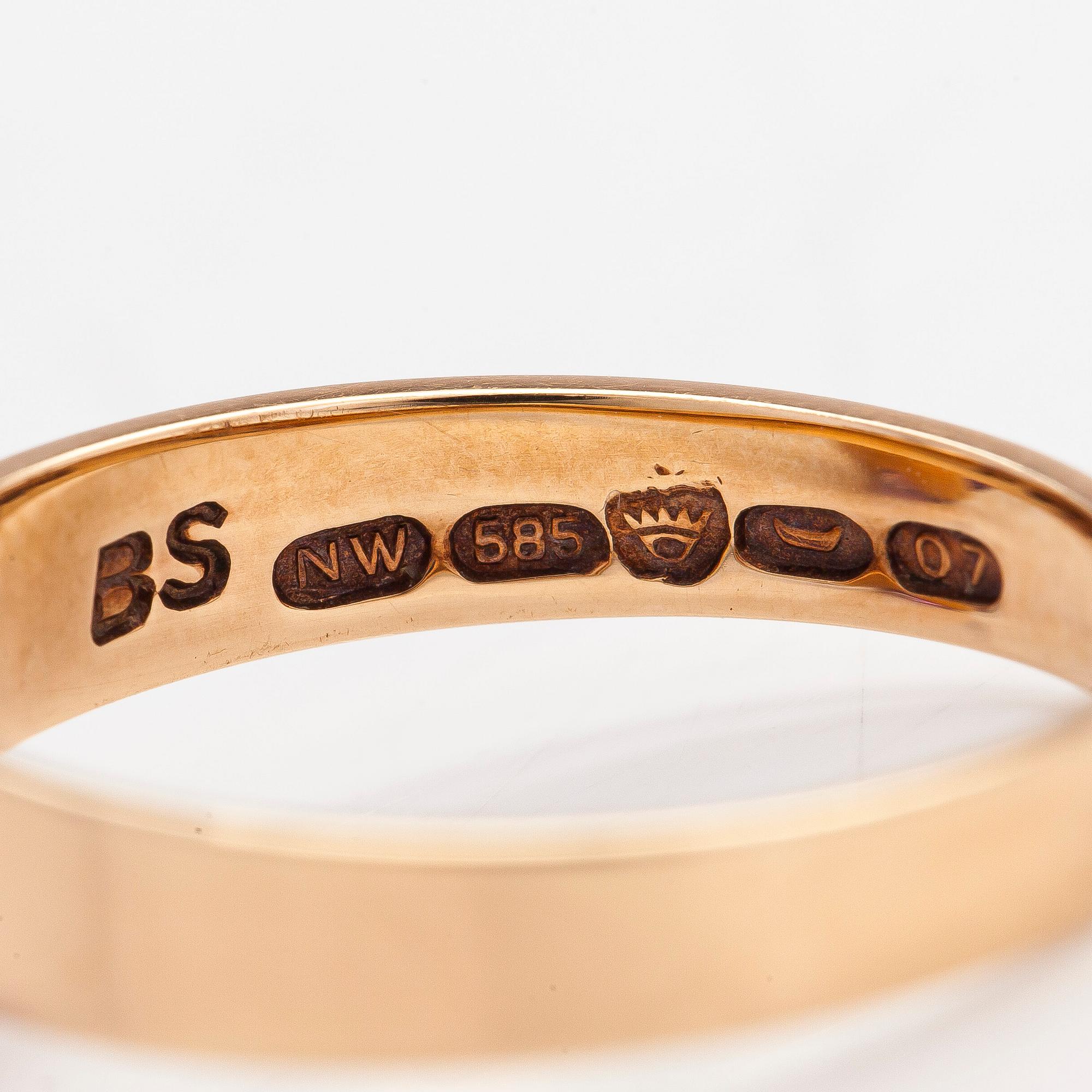 Bror Sundgren, Sormus, 14K kultaa ja ametisti, Westerback, Helsinki 1969.