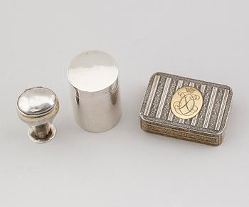 DOSOR, 3 st, silver, 1700- /1800-/ 1900-tal. Total vikt 145 g.