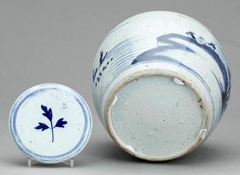 BOJAN MED LOCK. Porslin Kina, 1800-tal.