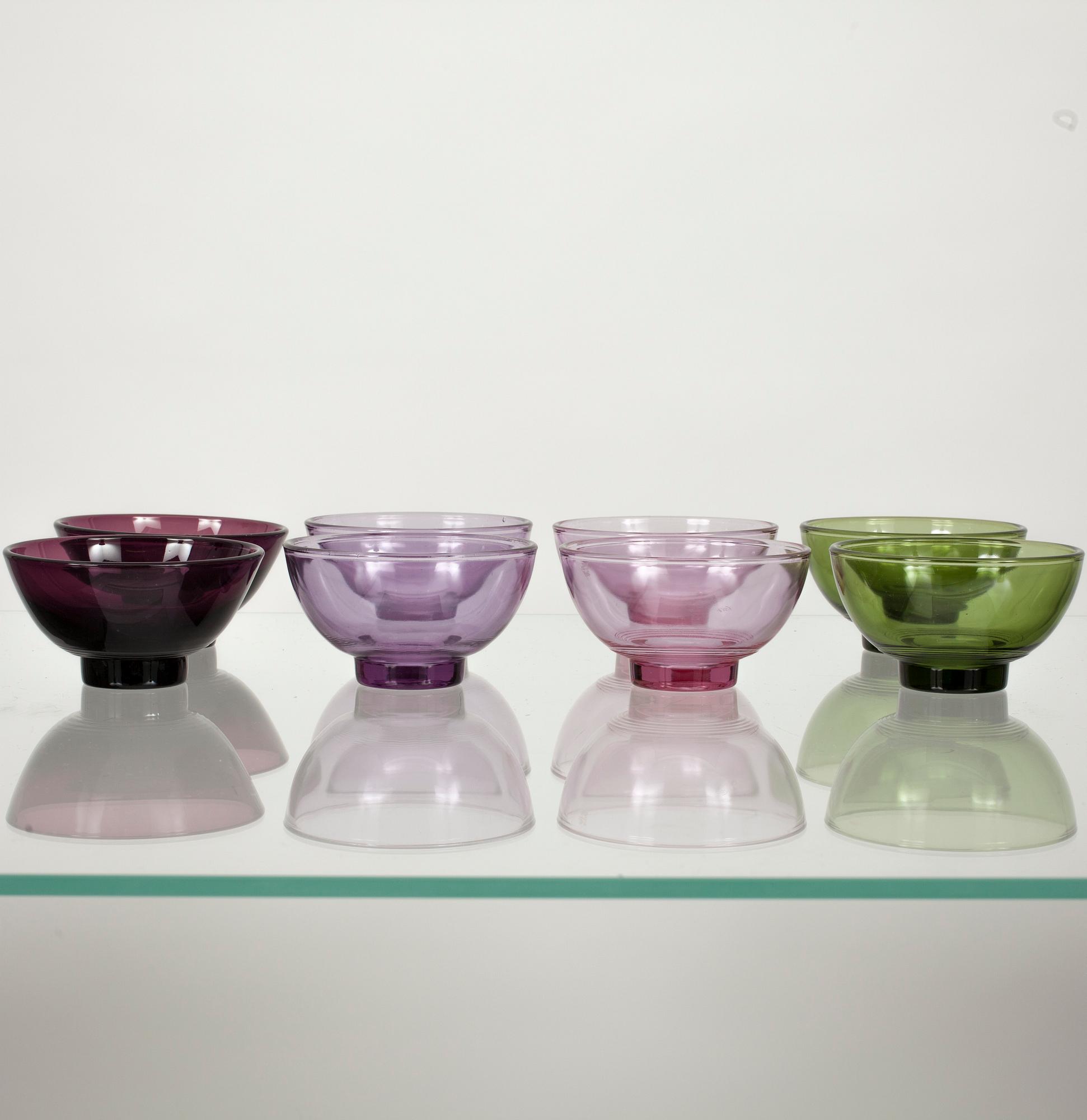 DESSERTSKÅLAR, 8 st, glas, Karhula-Iittala, 1900-talets mitt.