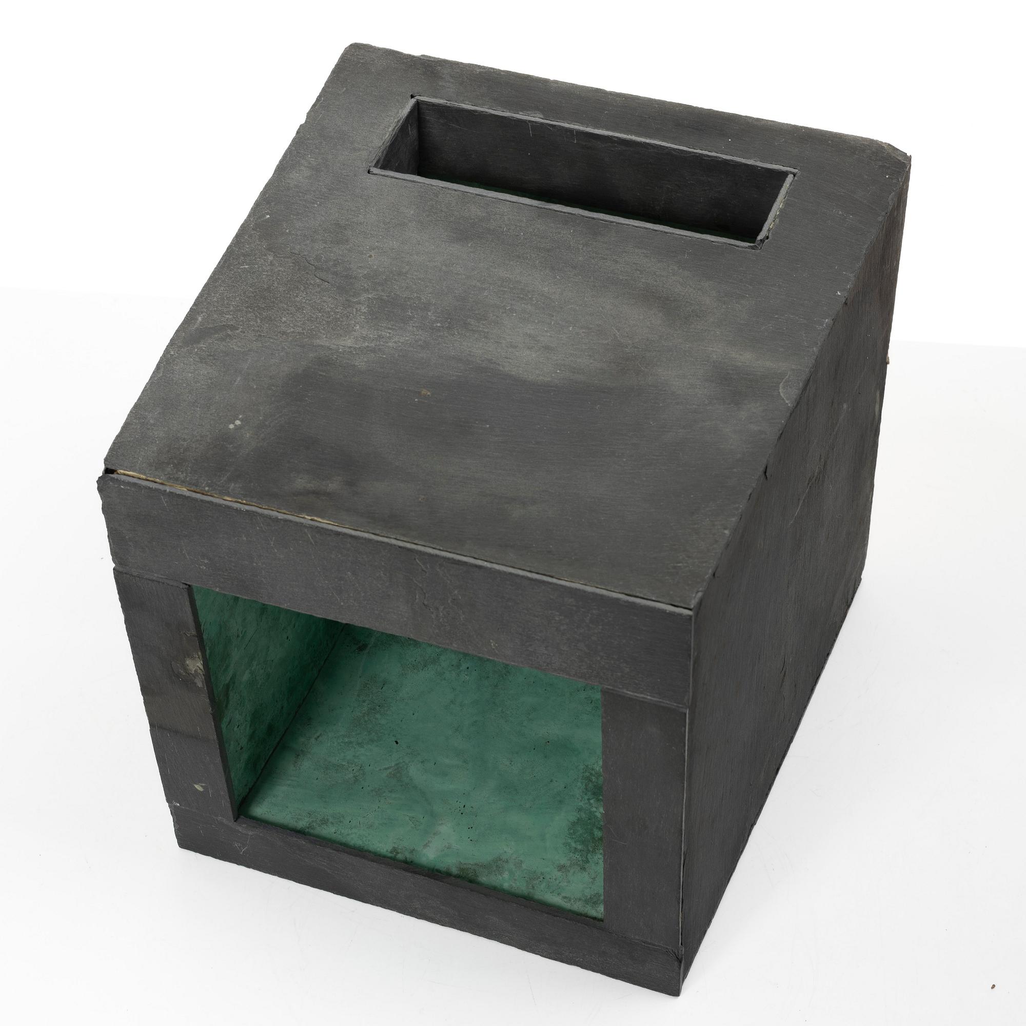 Kicki Berqvist-Selder, Byggnad.