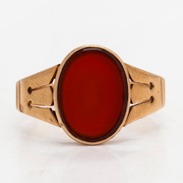 A 14K gold ring with a carnelian, Westerback, Helsinki 1952.