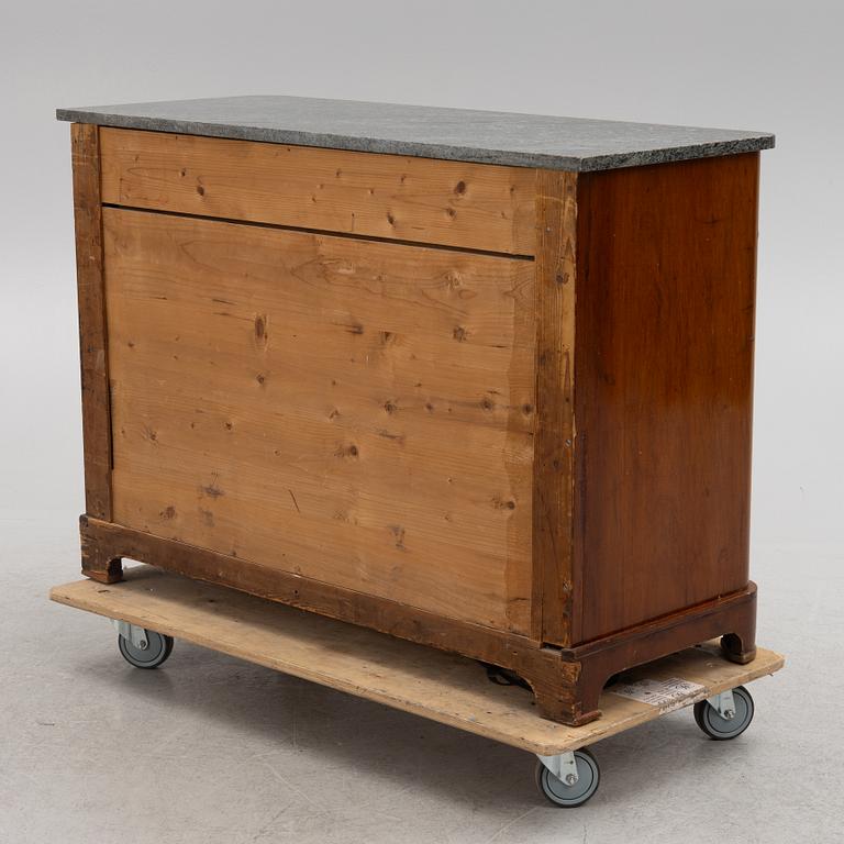 Chest of drawers, 19th century.