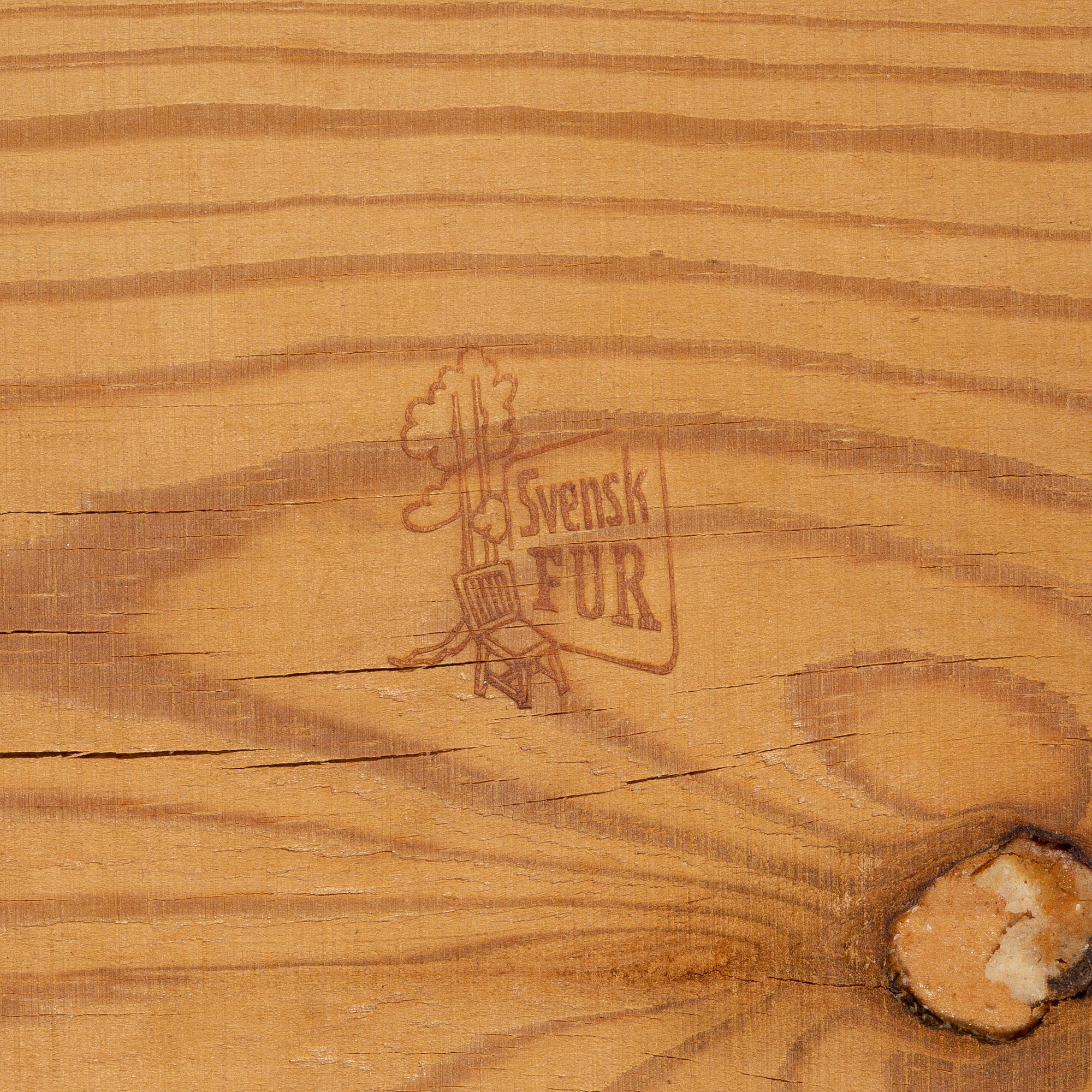 Göran Malmvall, a solid pine coffee table, Svensk Fur, Sweden, mid 20th century.