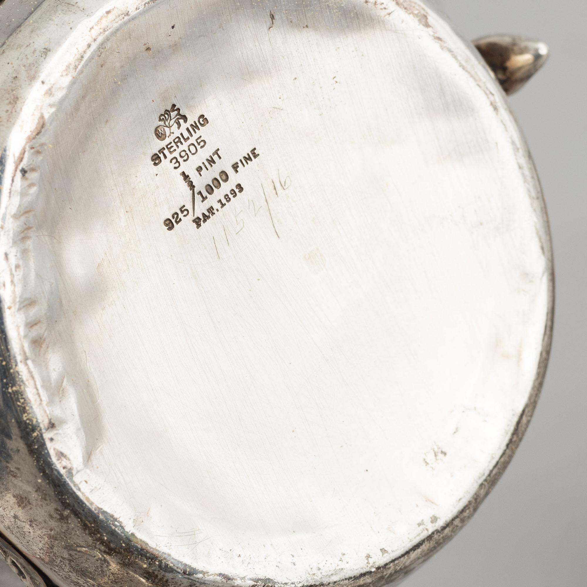 Eight silver pieces, England, Sweden, Germany and Norway, 19th-20th century.