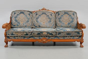 SOFFA, Chippendalestil, 1900-talets andra hälft.