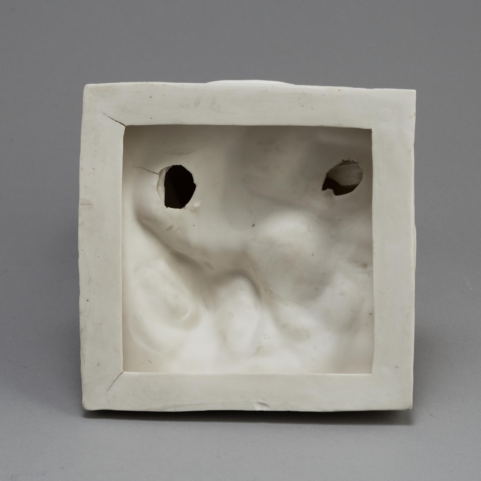 KLOCKSTÄLL, parian, Gustafsberg, sent 1800-tal.