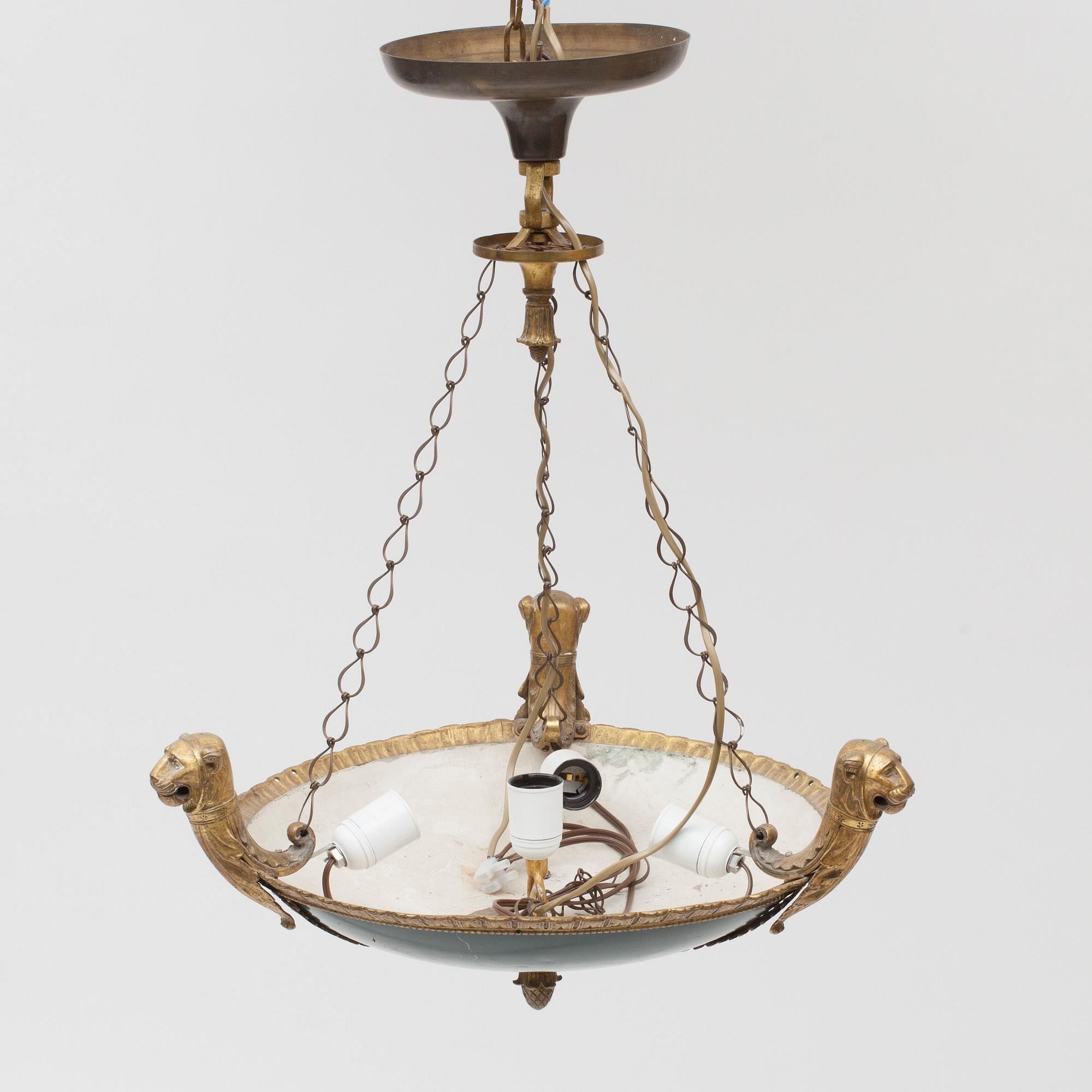 TAKAMPEL, empirestil, 1900-talets början. Höjd ca 65 cm.