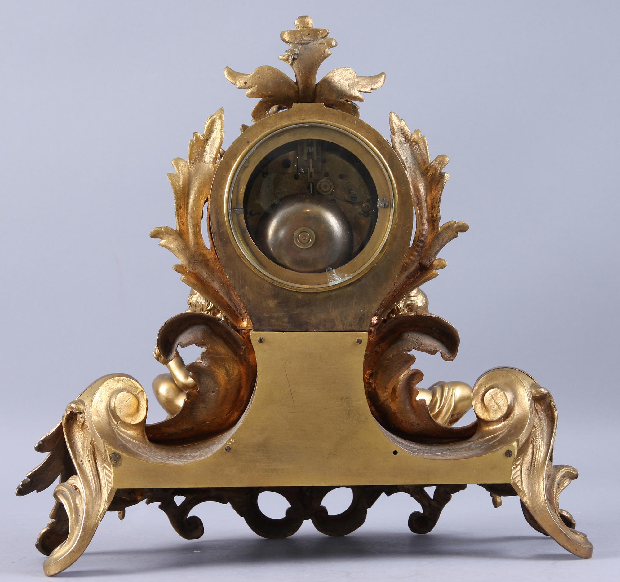 BORDSPENDYL, 1800-talets andra hälft.