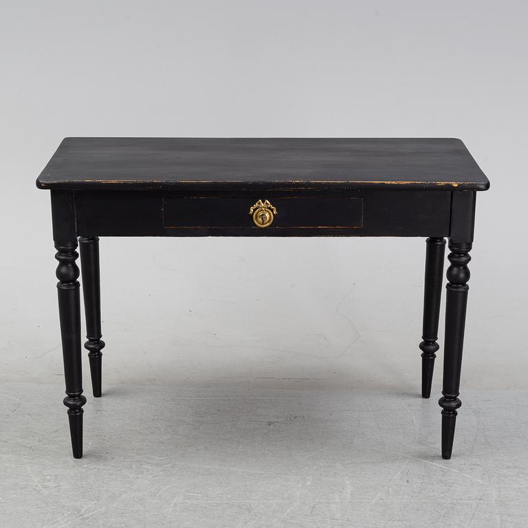 A painted writing desk, end of the 19th Century.