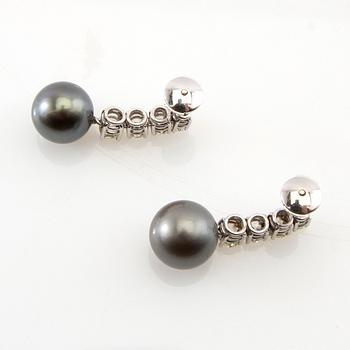 Earrings, a pair of 18K white gold with diamonds and cultured pearls.