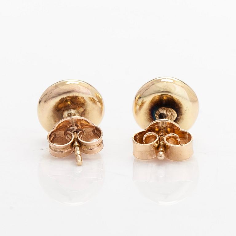 Earrings in 14K gold with brilliant-cut diamonds, total approximately 0.40 ct.