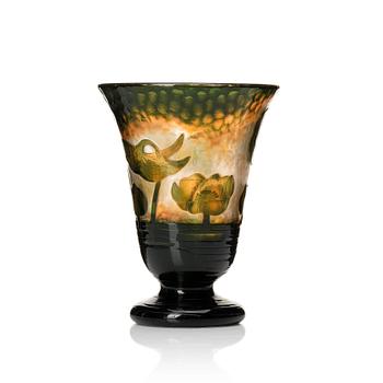 48. Daum, an Art Nouveau 'Martelé' cameo glass vase, Nancy, France, early 1900s.