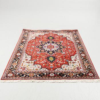 Carpet, Tabriz, approx. 201 x 146 cm.
