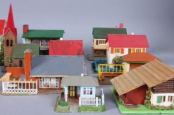 PARTI TÅGDELAR, 85 st, mest MÄRKLIN.