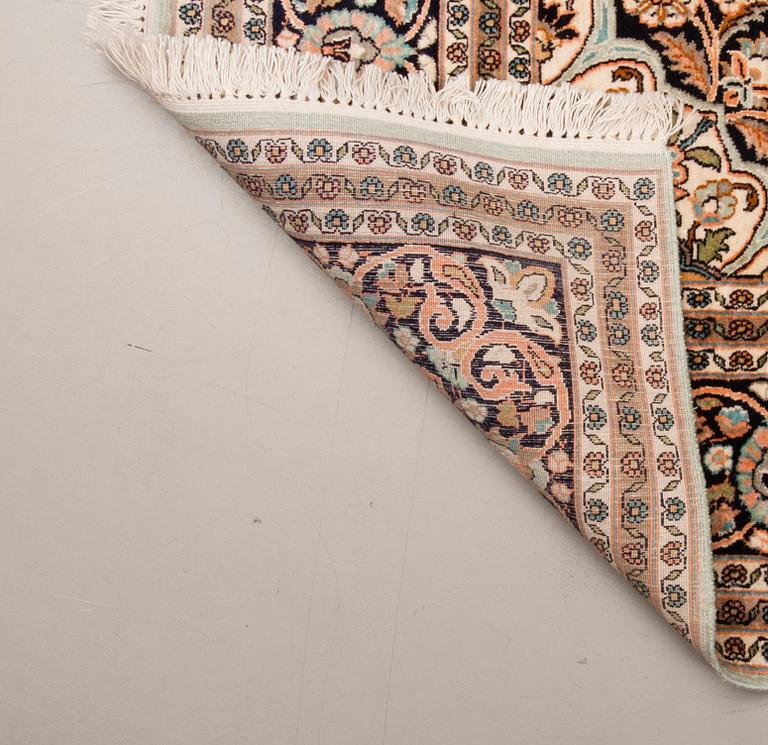 MATTA, silke, Iran, 216x153 cm.