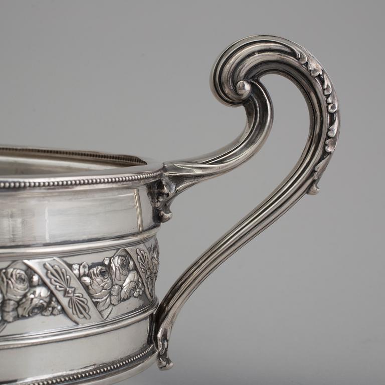 A SILVER JARDINIERE, Sweden, dated approx. 1920, Silver weigth 901 gram.