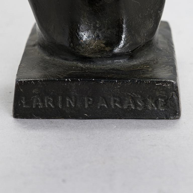 Alpo Sailo, skulptur i patinerad metall, signerad och daterad 1935.