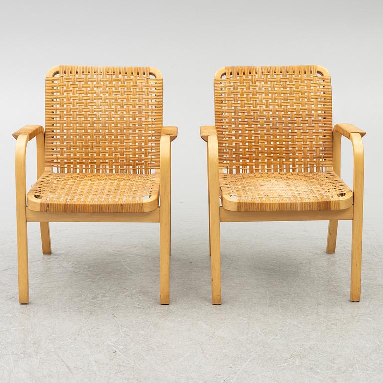 Alvar Aalto, Karmstolar, ett par, modell 45, Artek, Finland.