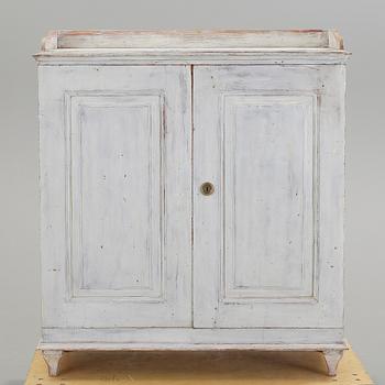 SKÄNK, gustaviansk, omkring år 1800.