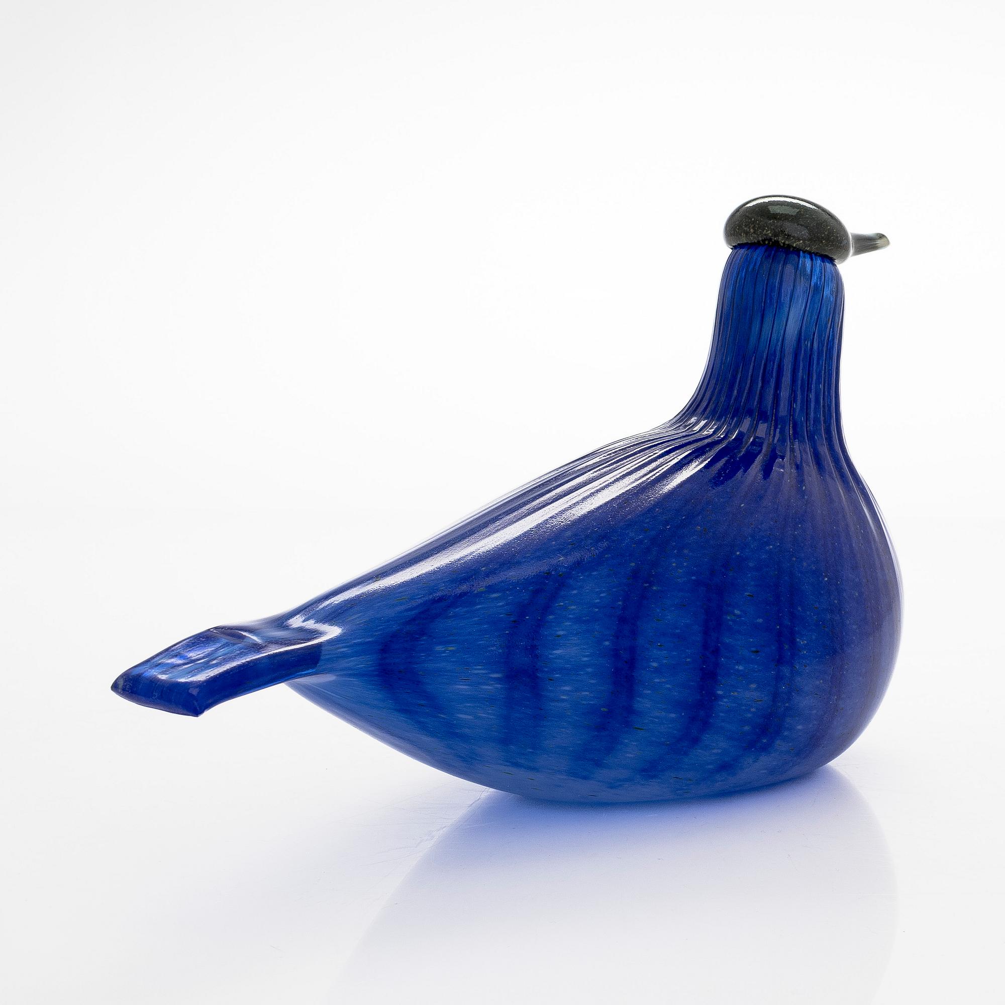 Oiva Toikka, a 'Scaup duck of Finland' glass bird, signed Suomen sotka Oiva Toikka Nuutajärvi 1992, numbered 631/1992.