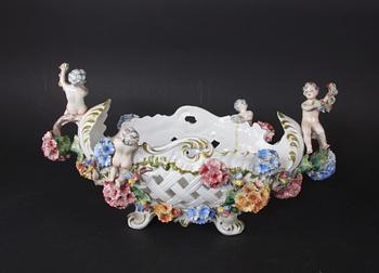 JARDINIERE, flintgods, rokokostil.
Proveniens: Git Gay.