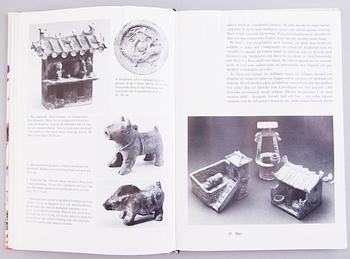 BÖCKER 10 ST, Kinesisk porslin och konsthantverk.