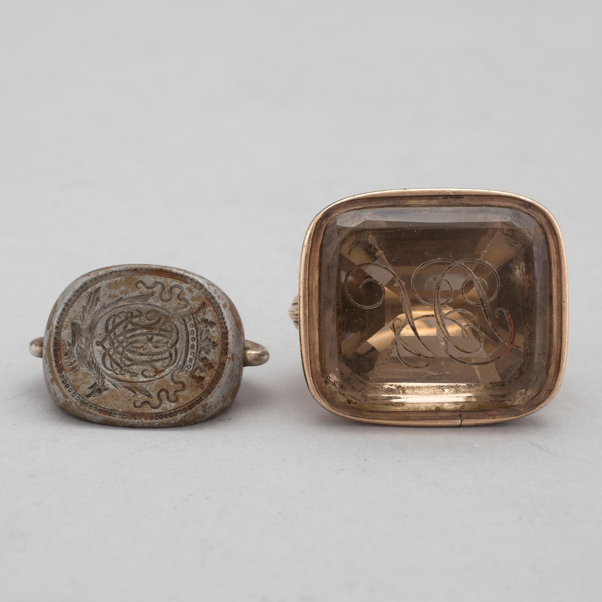 SIGILLSTÄMPLAR, 2 st, 17-1800-tal.
