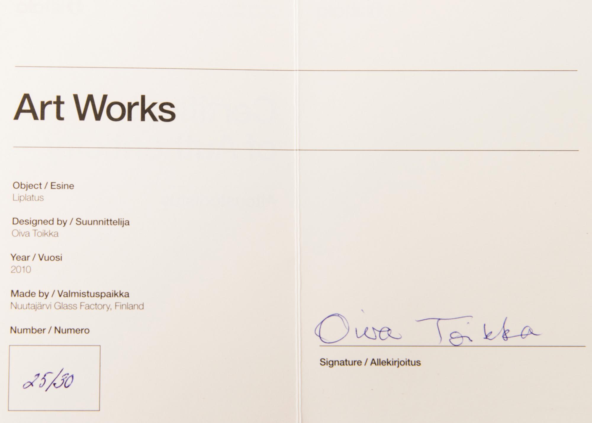 OIVA TOIKKA, a 'Liplatus' glass sculptur signed Oiva Toikka Iittala 2010 25/30.