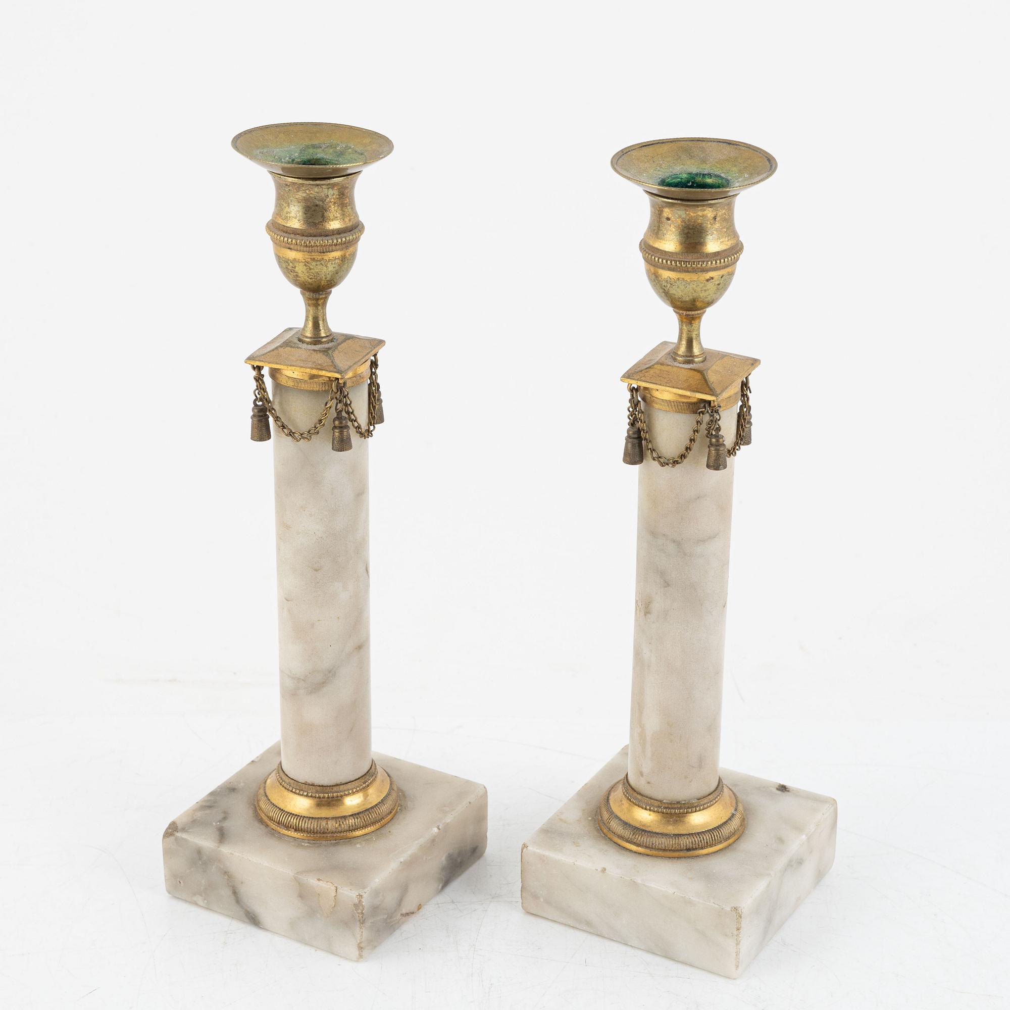 Ljusstakar, ett par, gustavianska, omkring 1800.