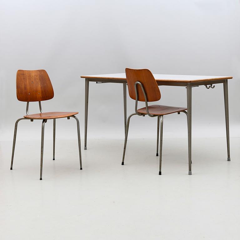 BORD MED STOLAR 2 st, 1900-talets mitt.