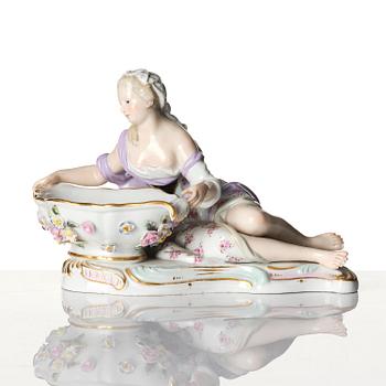 A pair of porcelain salt cellars, Meissen, Germany, late 19th century.