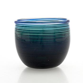 Oiva Toikka, A glass bowl signed O. Toikka Nuutajärvi Nokia Cables.