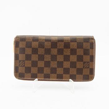 Louis Vuitton,.