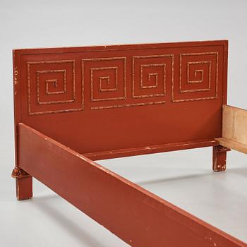 Axel Einar Hjorth, a pair of Swedish Grace 'Åbo' chinese red bed frames, Nordiska Kompaniet, ca 1929-30.