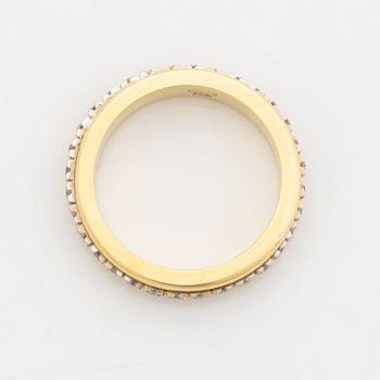 Rensch Nielsen. 18K gold and brilliant cut diamond ring.