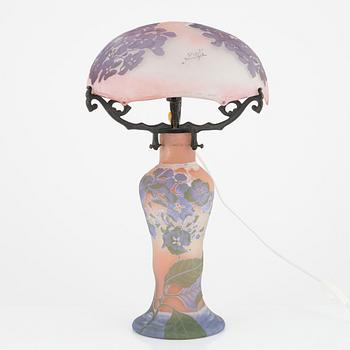 Emile Gallé, an Art Nouveau cameo glass table lamp, Nancy, after 1904.