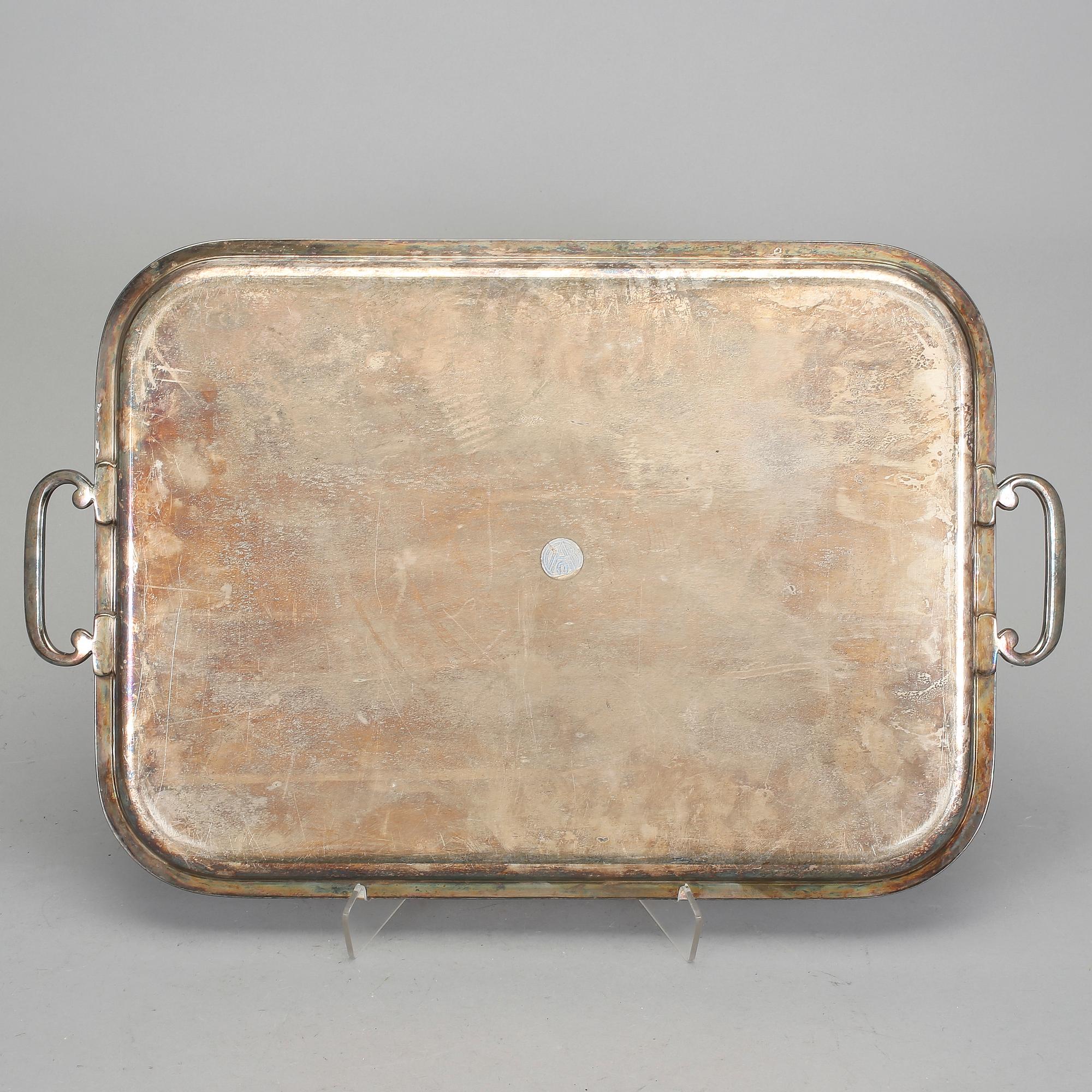 UPPLÄGGNINGSFAT, 2 st, nysilver, GAB respektive CG Hallberg, 1900-tal.