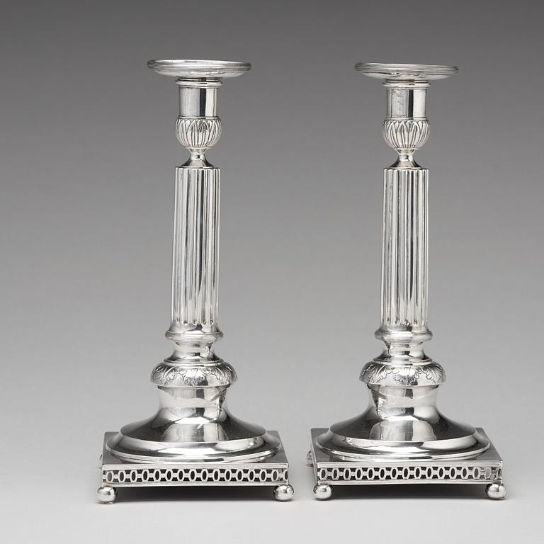 Johan Israel Beckman, ljusstakar, ett par, silver, Stockholm 1796. Gustavianska.