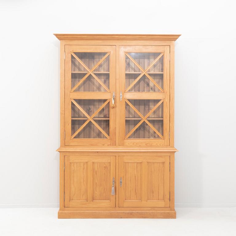 Cabinet in Louis XVI style, late 20th century, France.