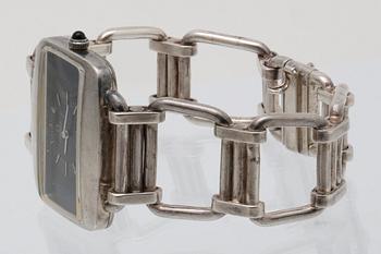 Omega armbandsur, silver, manuell, ca 42 x 30 mm, armband i silver längd ca 20,5 cm.
