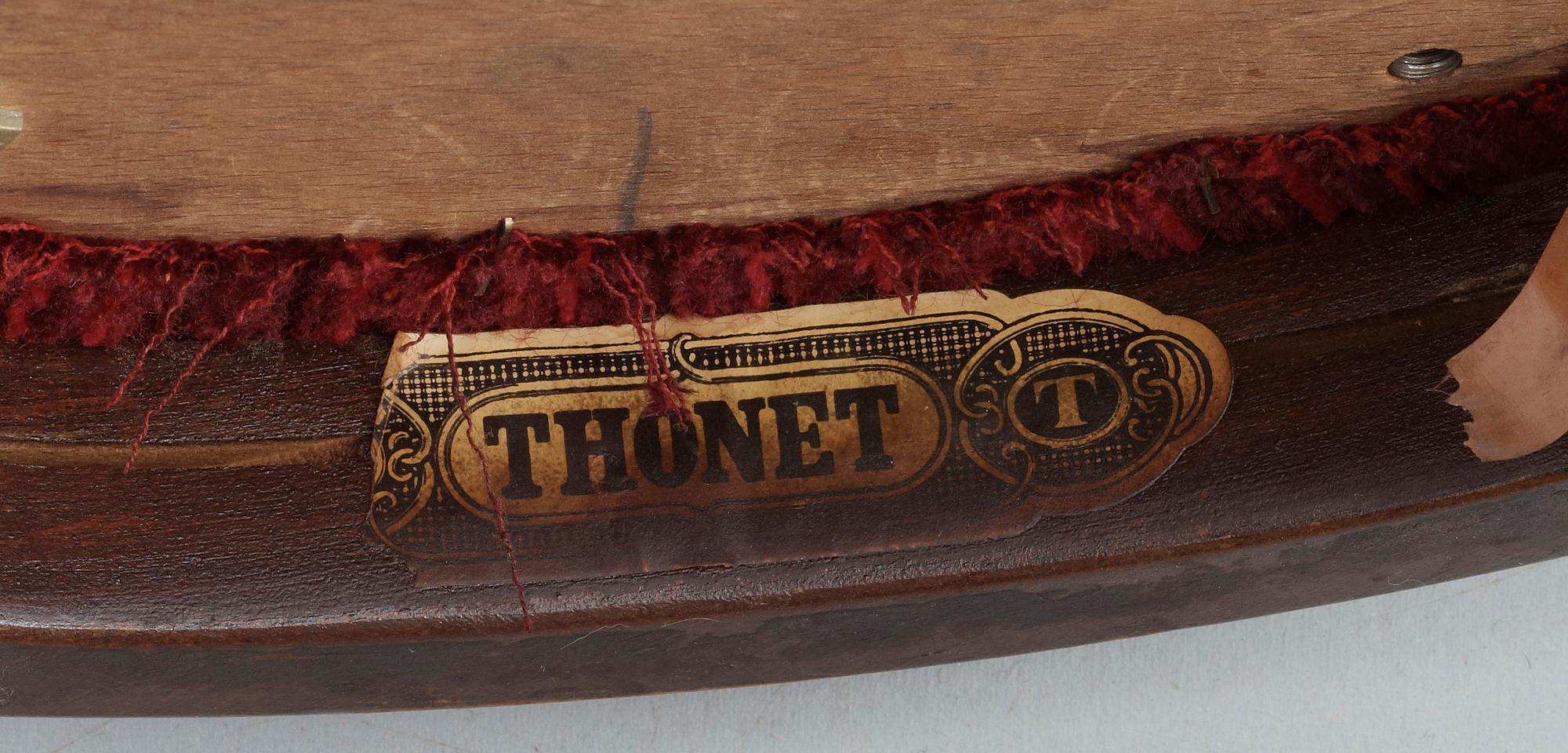 KARMSTOLAR, ett par, Thonet, 1900-talets andra hälft.