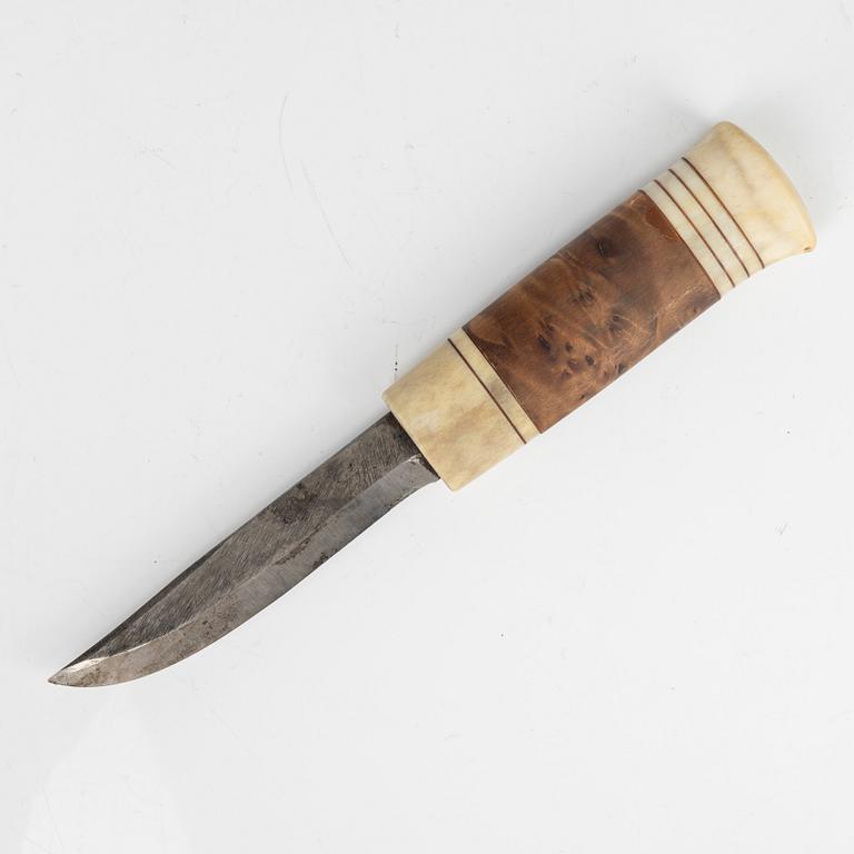 Martin Kuorak, kniv, signerad MK.