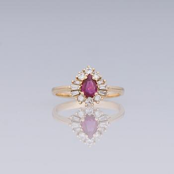 RING, fasettslipad rubin, diamanter, 14K. Christian Bernard.
