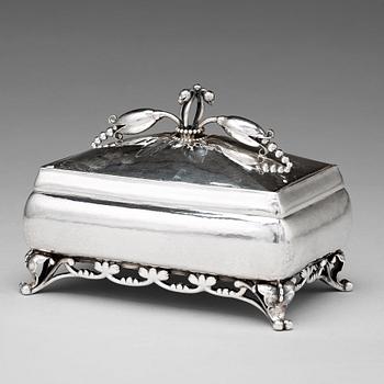 153. Georg Jensen, an 830/1000 silver box executed in Copenhagen 1919-21, design nr 156 C,