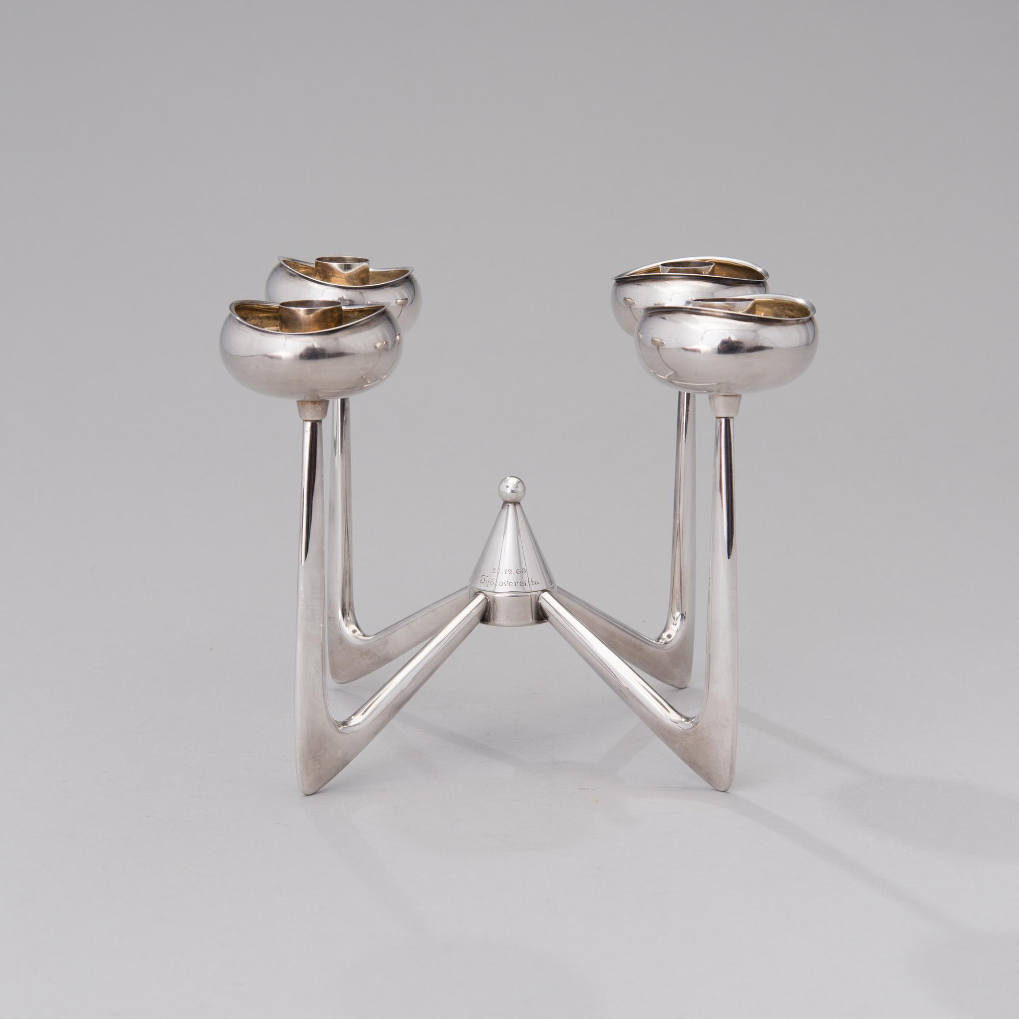 ANNA-GRETA EKER, LJUSSTAKE. 813 silver. Auran kultaseppä Åbo 1965.