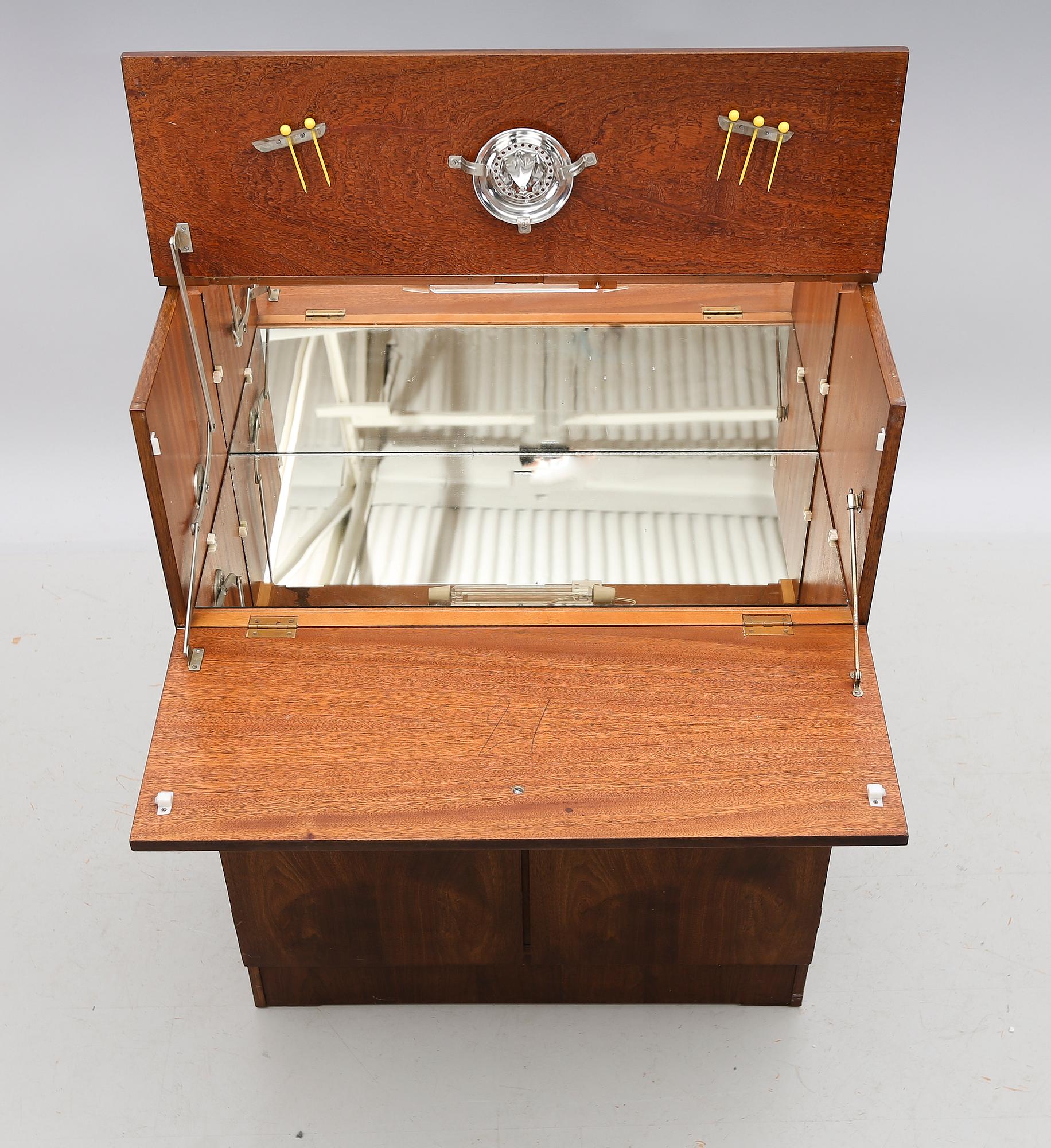 BARSKÅP, 1900-talets andra hälft.