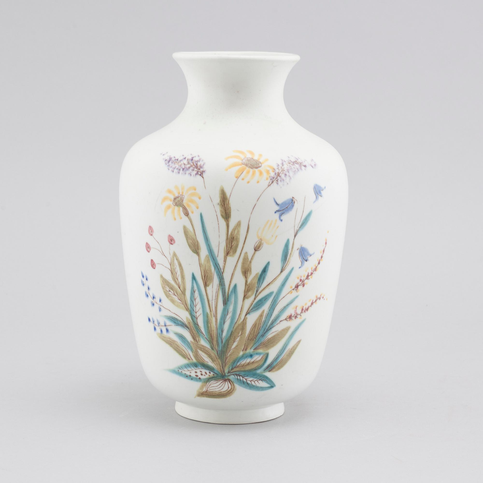 A stoneware vase by Lars Thorén for Rörstrand, around the mid 20th century.